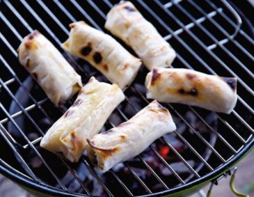 Gegrillte Bananen-Frühlingsrollen mit Kokosobers