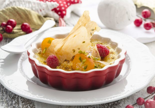 Karamellcreme mit eingelegten Kumquat und Pistazien Rezept